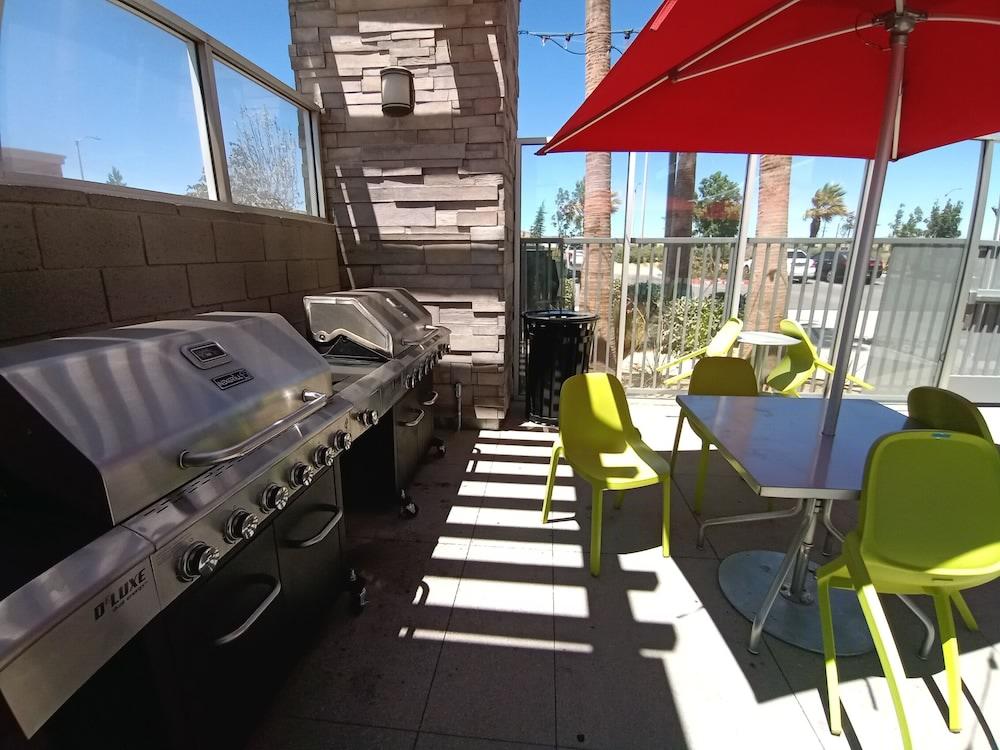 Home2 Suites By Hilton Palmdale Extérieur photo