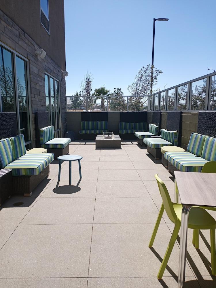 Home2 Suites By Hilton Palmdale Extérieur photo
