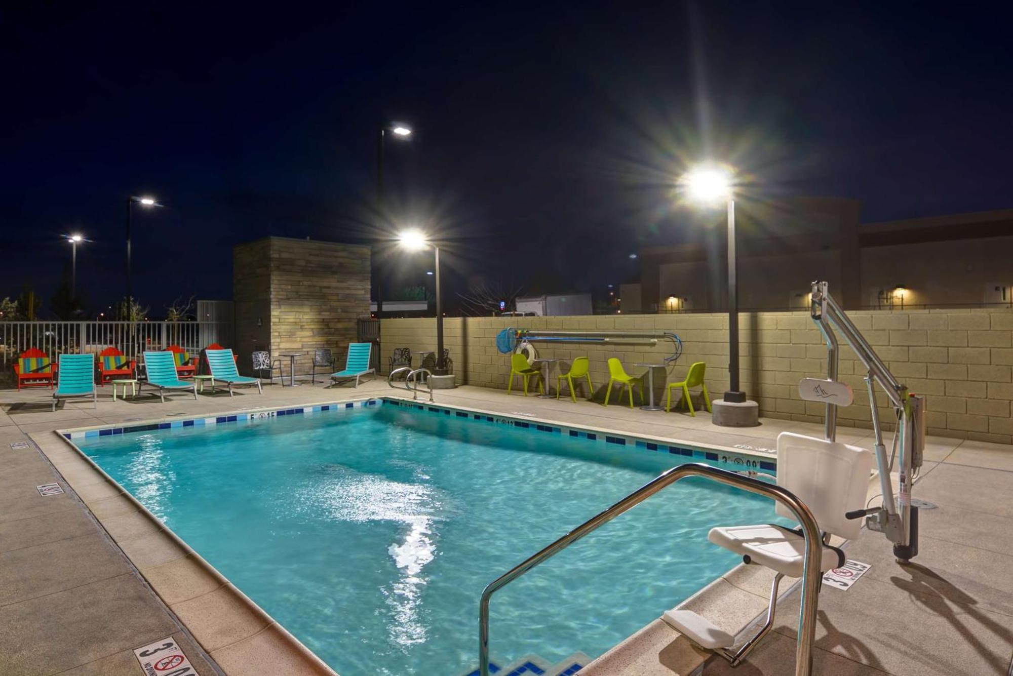 Home2 Suites By Hilton Palmdale Extérieur photo