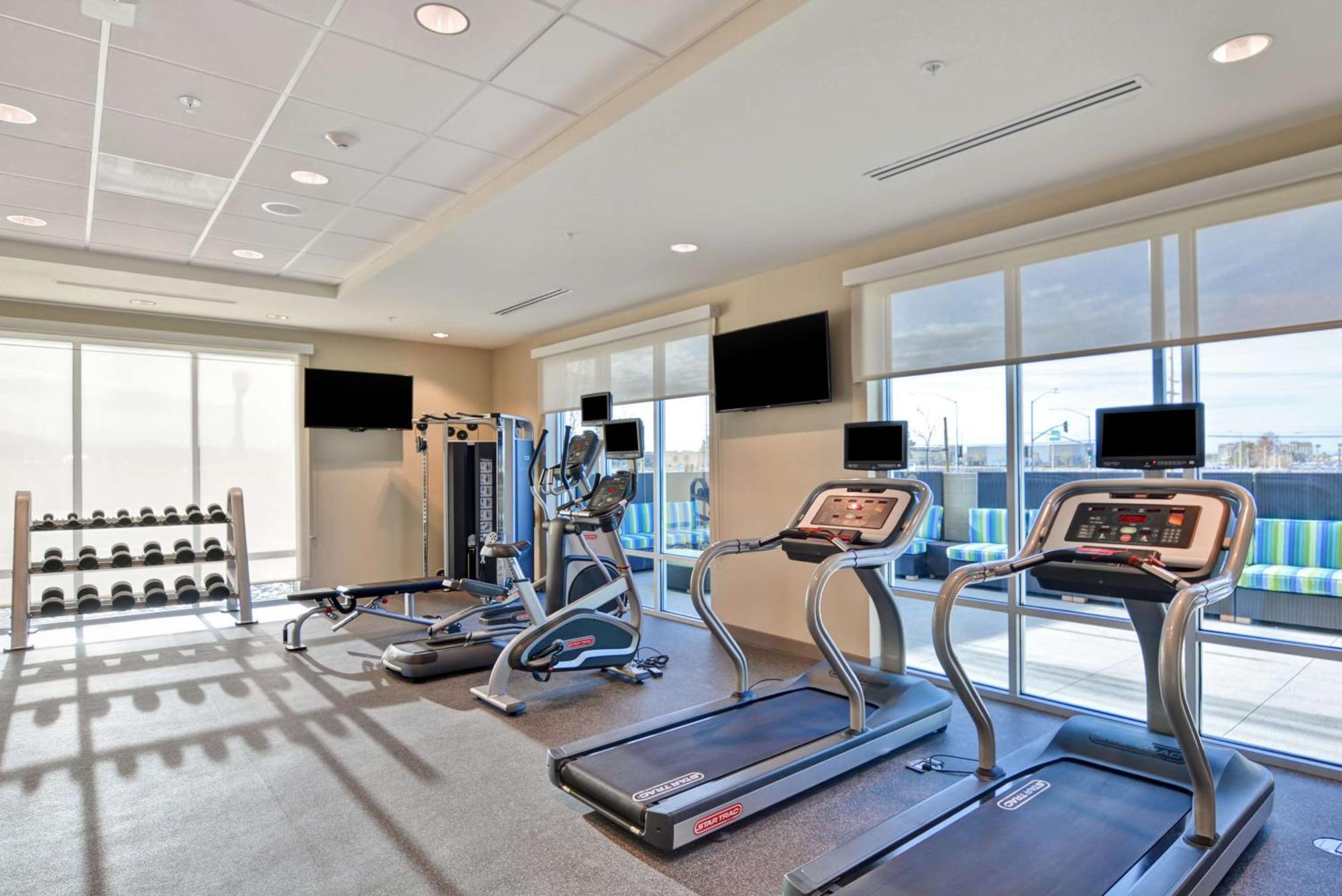 Home2 Suites By Hilton Palmdale Extérieur photo